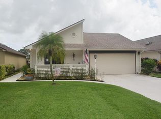 5942 SE Franklin Pl, Hobe Sound, FL 33455