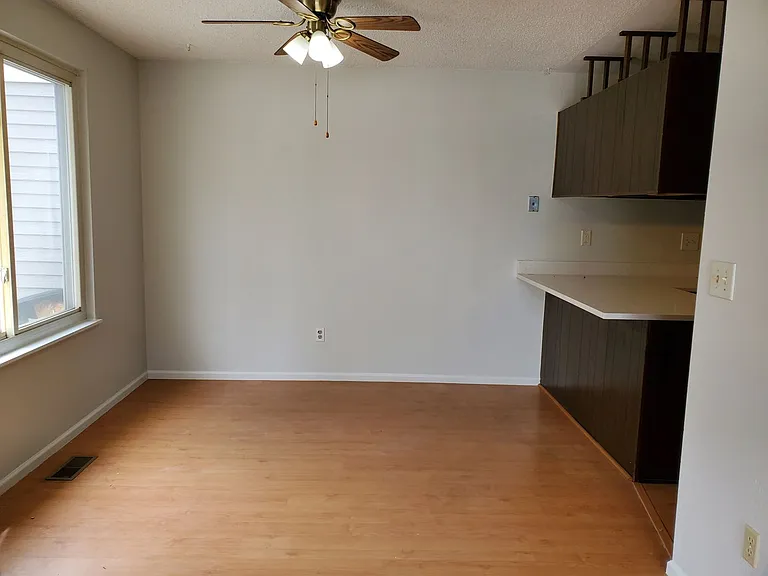 11891 Monroe Way — Photo 5