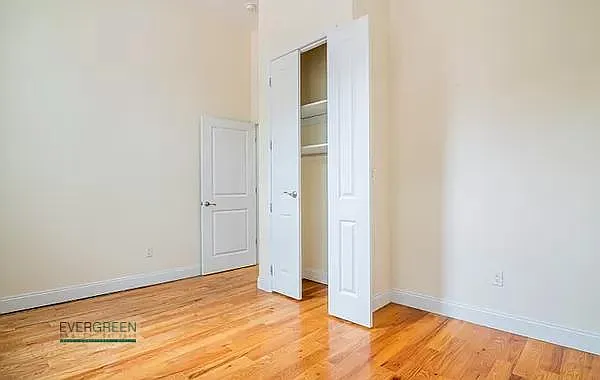 24 Rogers Ave #1E — Photo 7