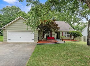 747 Onyx Cir, Boiling Springs, SC 29316
