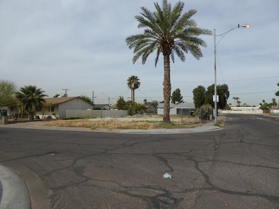 1st image of 3644 N 56th Dr
