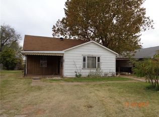 714 W Commerce St, Altus, OK 73521