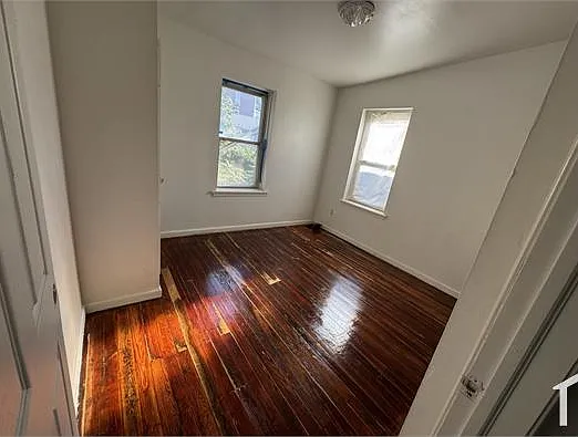 330 Walnut St — Photo 9