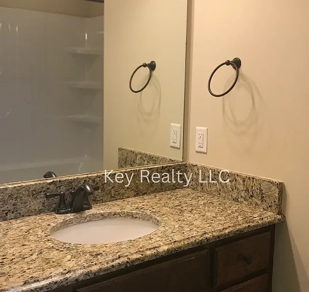 5209 Rue De Chateau — Photo 6