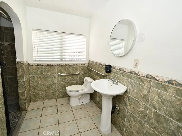14103 Fonthill Ave — Photo 3