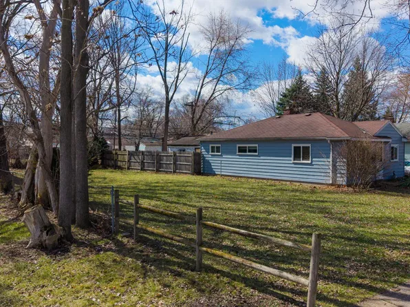 21913 Powers Ave, Dearborn Heights, MI 48125