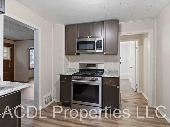 328 E Norwich St, Milwaukee, WI 53207