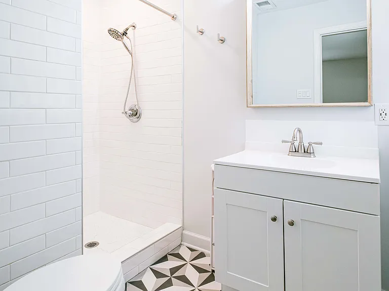 5604 Paulsen St — Photo 11
