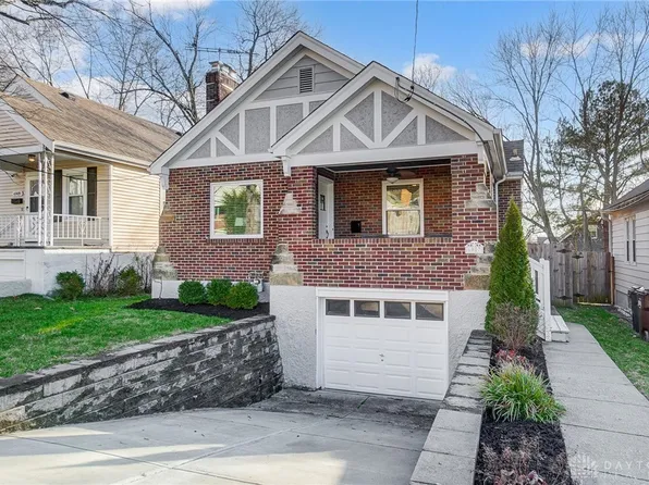 6907 Buckingham Pl, Cincinnati, OH 45227