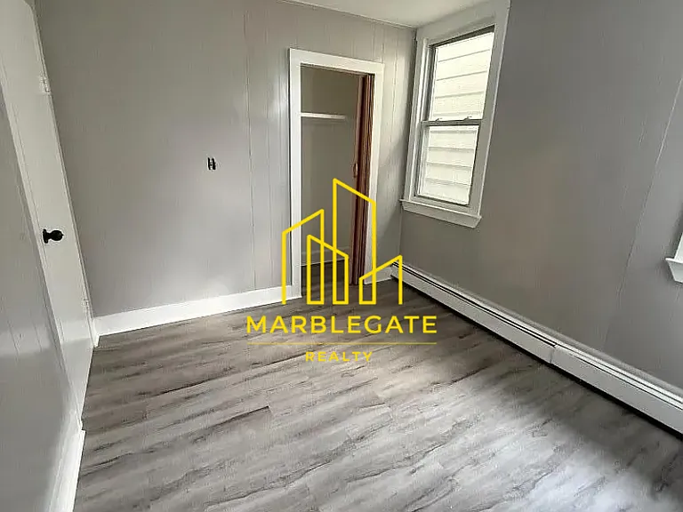 71 Highland St #33R — Photo 4