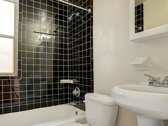 Full Length Tub and Ceramic Tile