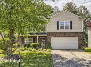 3931 Larkhaven Village Dr, Charlotte, NC 28215