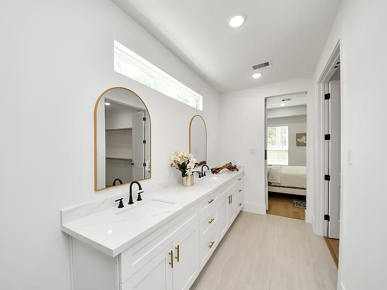 23851 Creekwood Dr — Photo 40