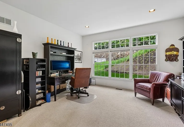 8 Pring Ct — Photo 18