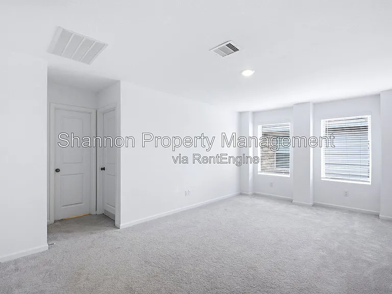 27147 Breakaway Ln — Photo 12