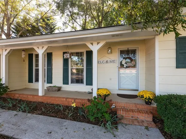 2598 Mountain View Rd, Snellville, GA 30078