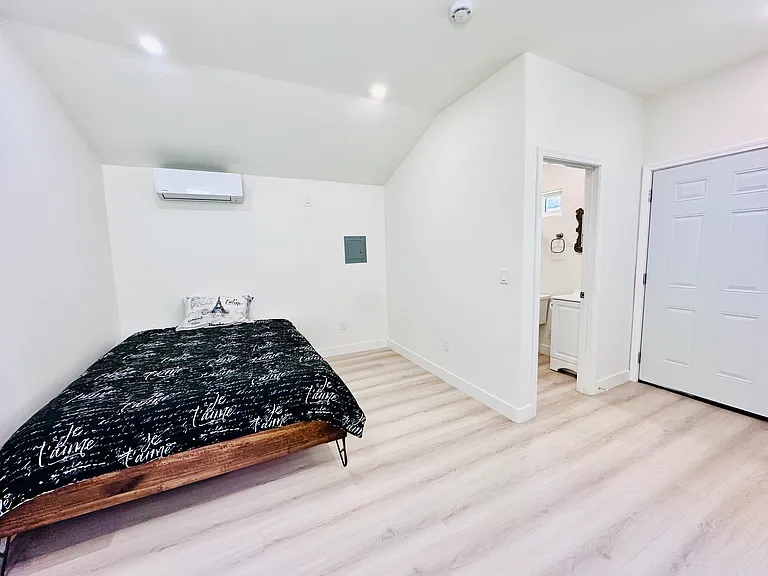4243 Mount Everest Blvd — Photo 7