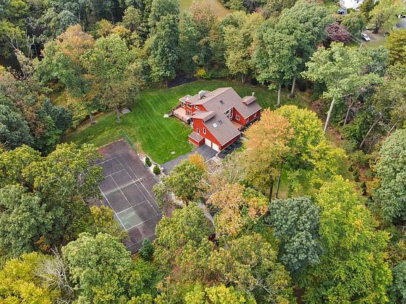 5th image of 7 Skoures Ln