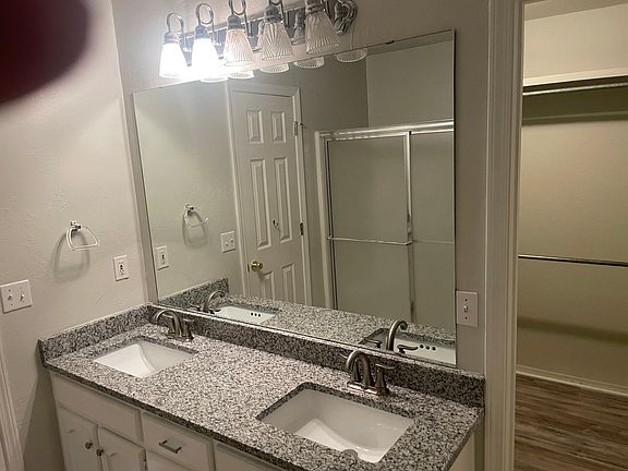 3rd image of 5402 Southside Dr
