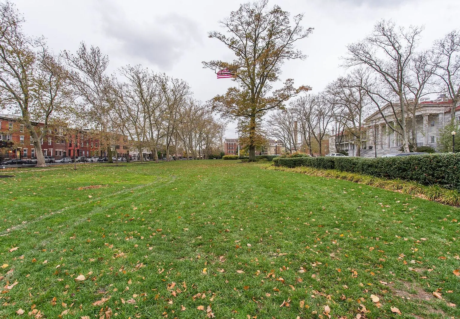 3 bed, 1720 sqft, $5,000 — Photo 2