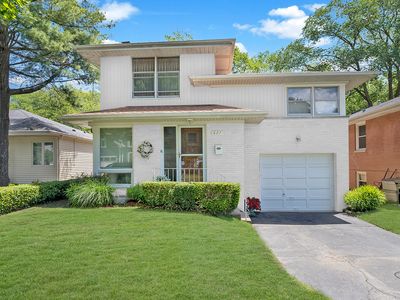 627 Beaver Rd, Glenview, IL, 60025