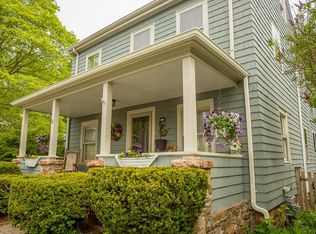 32 Lincoln St, Manchester, MA 01944