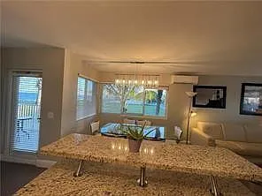 Ocean Terrace Beachside — Photo 4