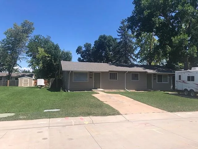 Building Photo - 1004 Castlerock Dr