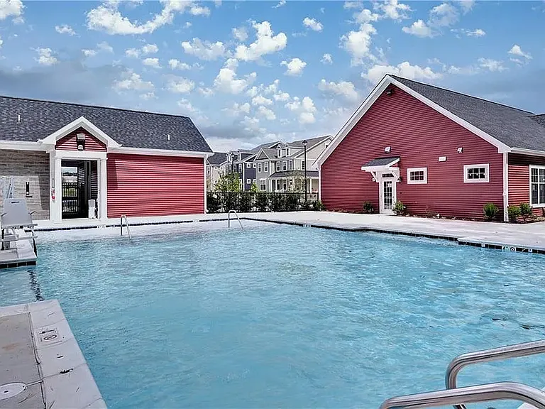 Pool.