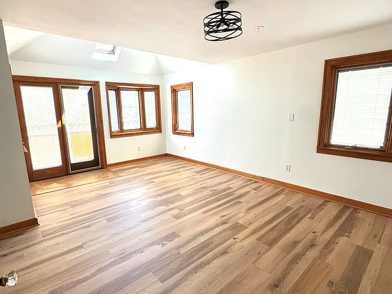 184 Hamilton Dr — Photo 27