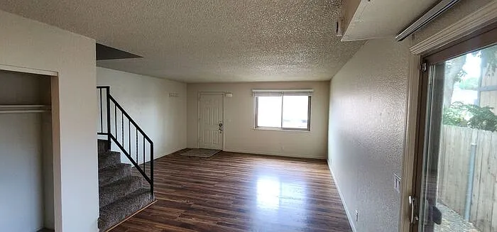 2 bed, 1.0 bath, 1150 sqft, $1,600 — Photo 4
