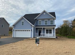 5 Stonewall Cir, Poughkeepsie, NY 12603