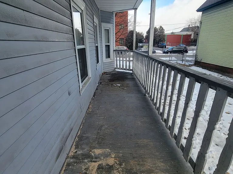 106 School St — Photo 3