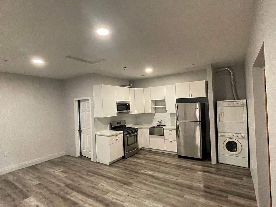 1st image of 10357 Silverton Ave