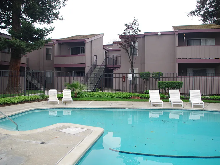 Park Haven Apartments — Photo 24