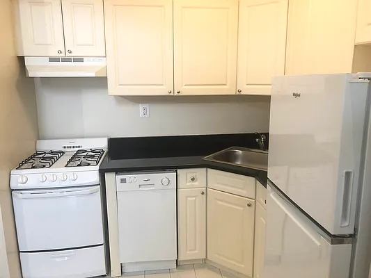 Rented by Metropolitan Property Group | media 4