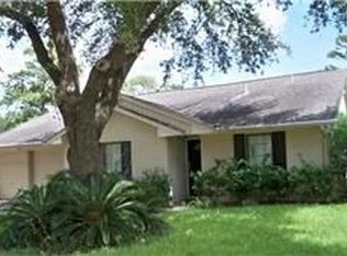 8822 Langfield Rd, Houston, TX 77040