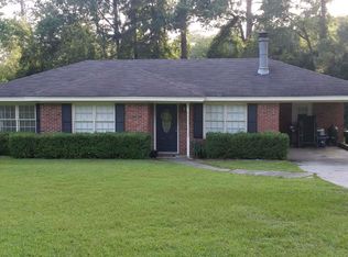 307 Westlake Dr, Statesboro, GA 30458