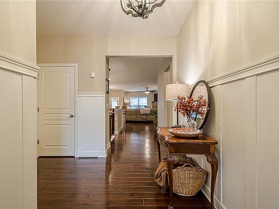 5th image of 354 Ridgewood Trl