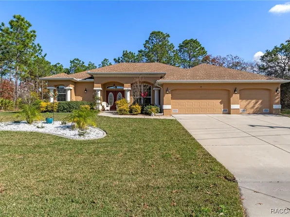 39 Linder St, Homosassa, FL 34446