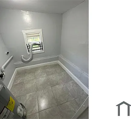 1436 W 25th St — Photo 22