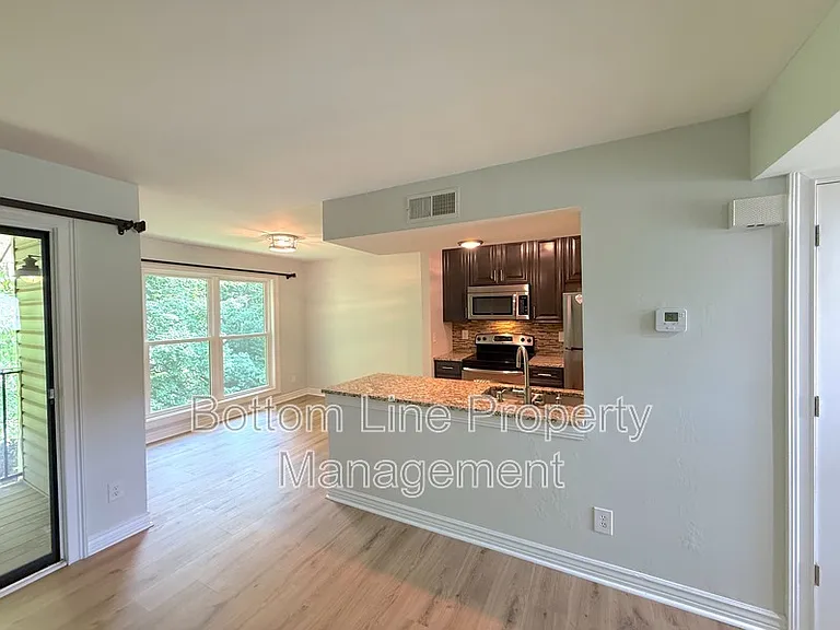 11049 Cedar View Rd — Photo 5