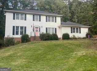 102 Willow Ln, Lagrange, GA 30240