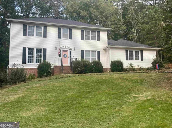 102 Willow Ln, Lagrange, GA 30240