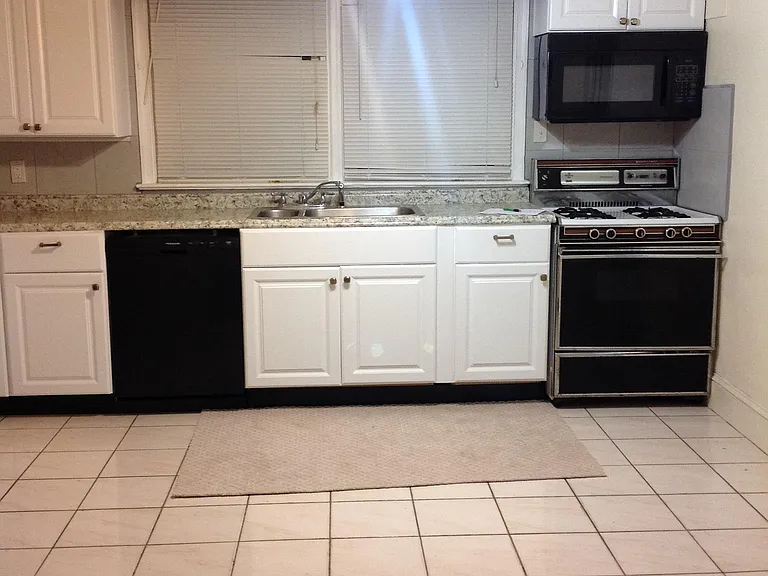 15 Minor Ave #1 — Photo 2
