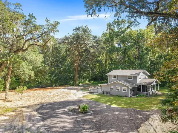 25027 Holden Dr, Brooksville, FL 34601