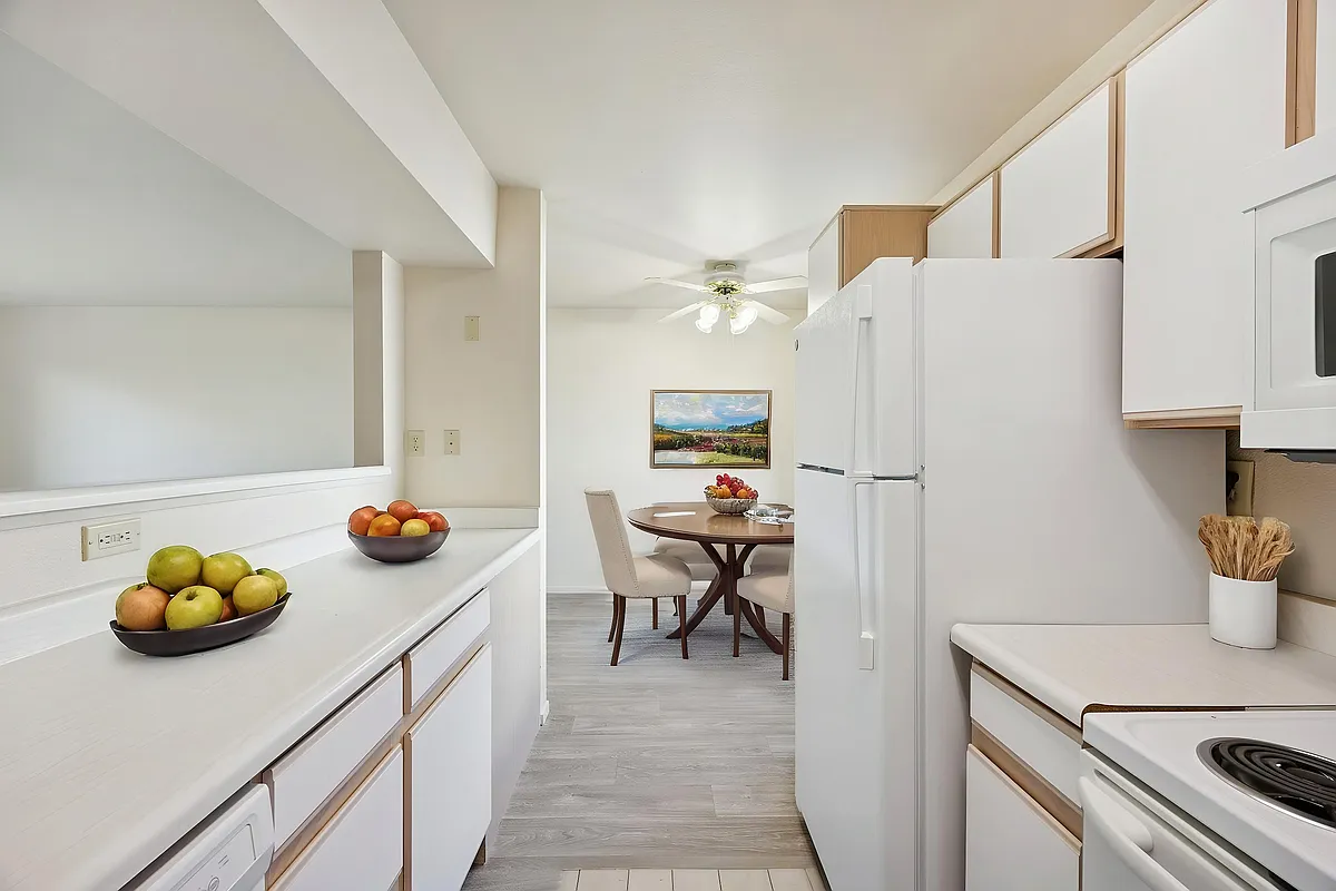 Building Photo - Vale Apartments & Townhomes