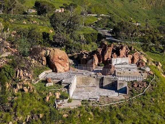 3rd image of 20520 Pinnacle Way