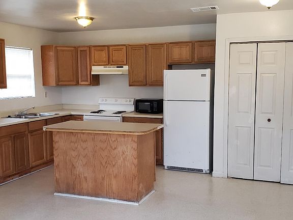 2nd image of 2621 Saint Joseph St #B
