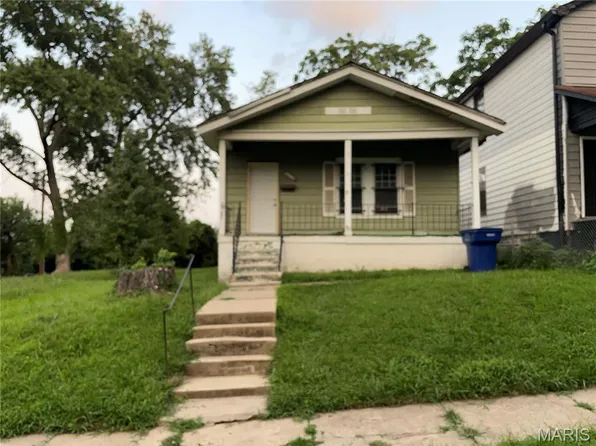 5654 Acme Ave, Saint Louis, MO 63136